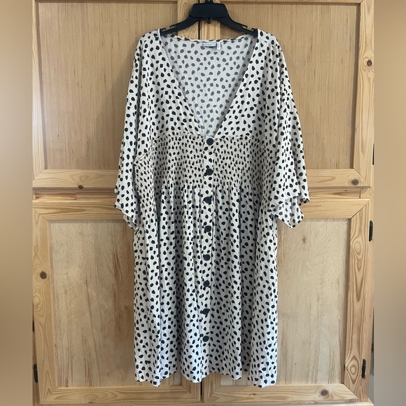ASOS design curve shirred button through mini smock dress natural animal cheetah - Picture 5 of 11